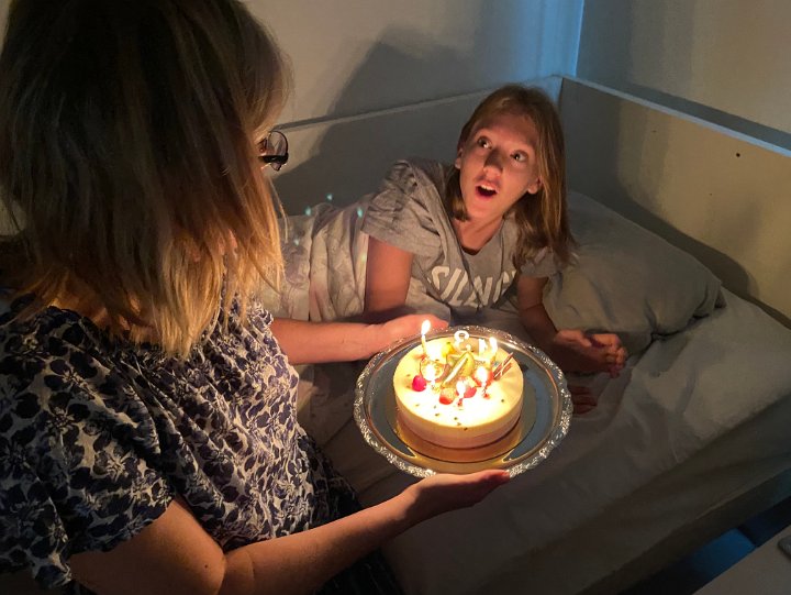 Olivia fyller 13 år