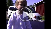 2005 Frida på studsmatta i Bensbyn