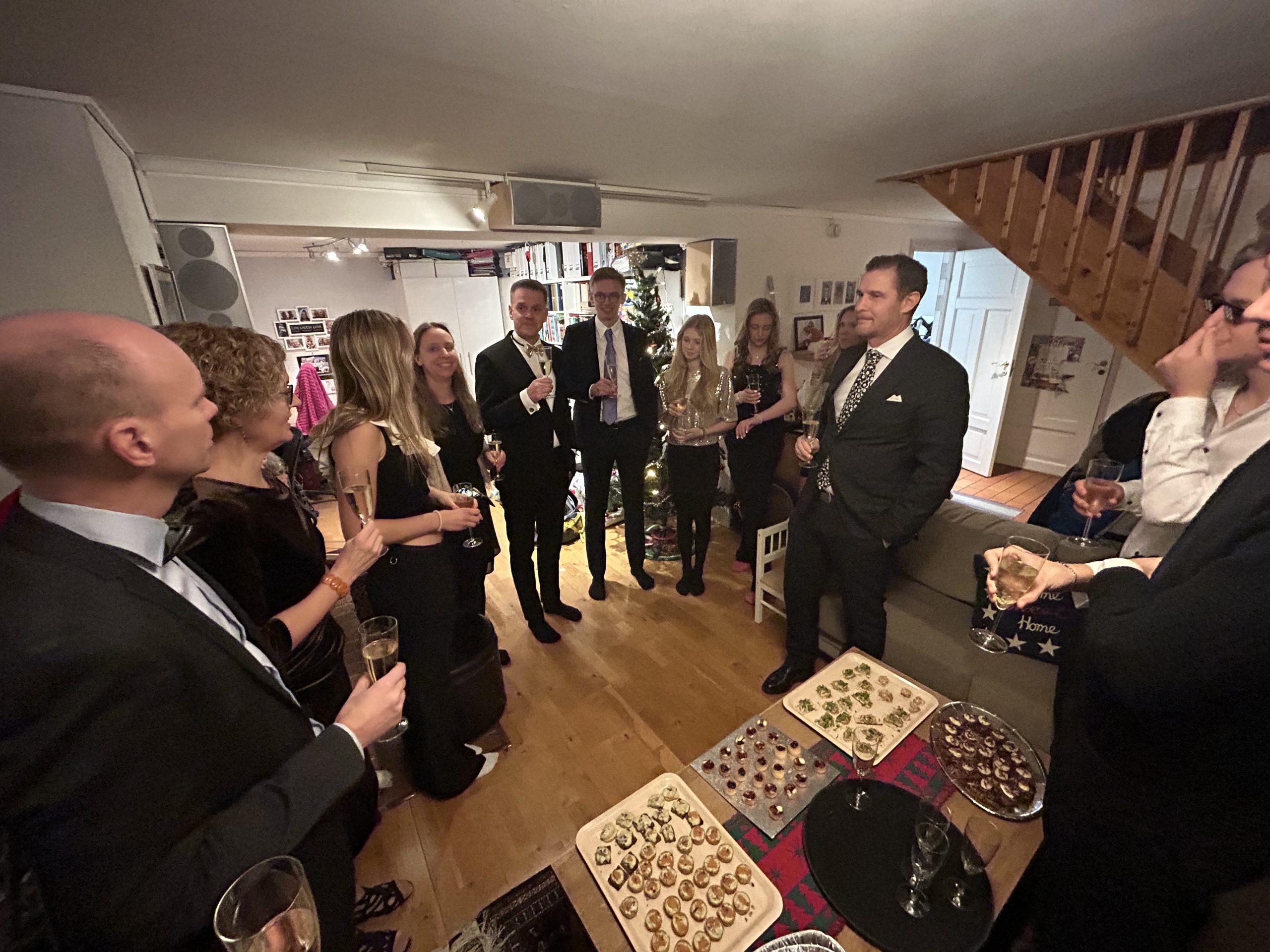 23-12-31-18-11-00-1485