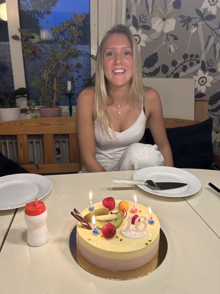 24-08-29 20-23-32 2790