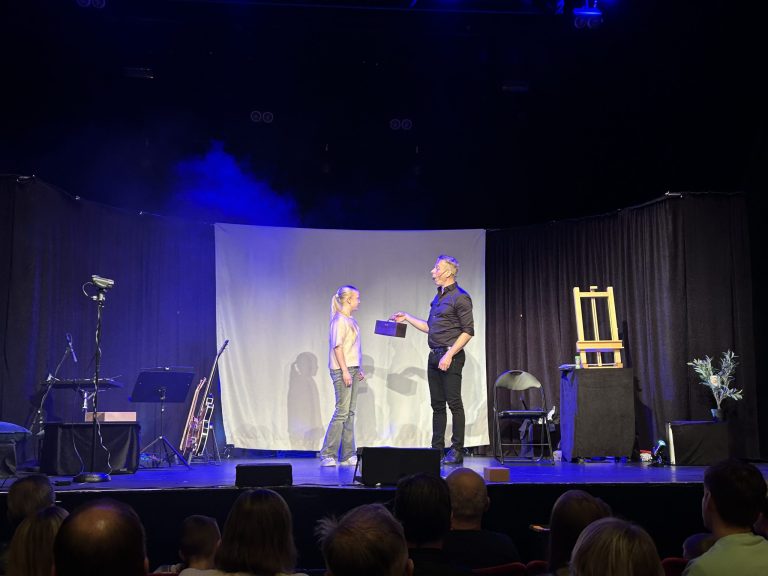 24-10-27 19-11-28 3051