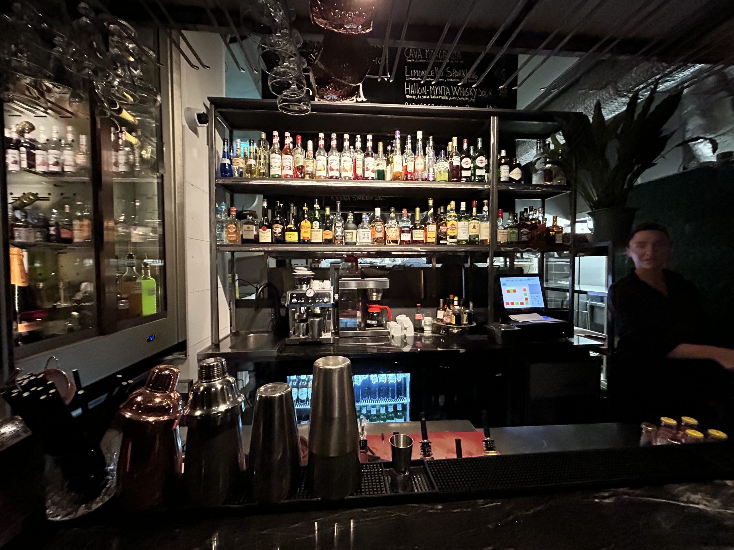 24-11-22 17-42-05 3136