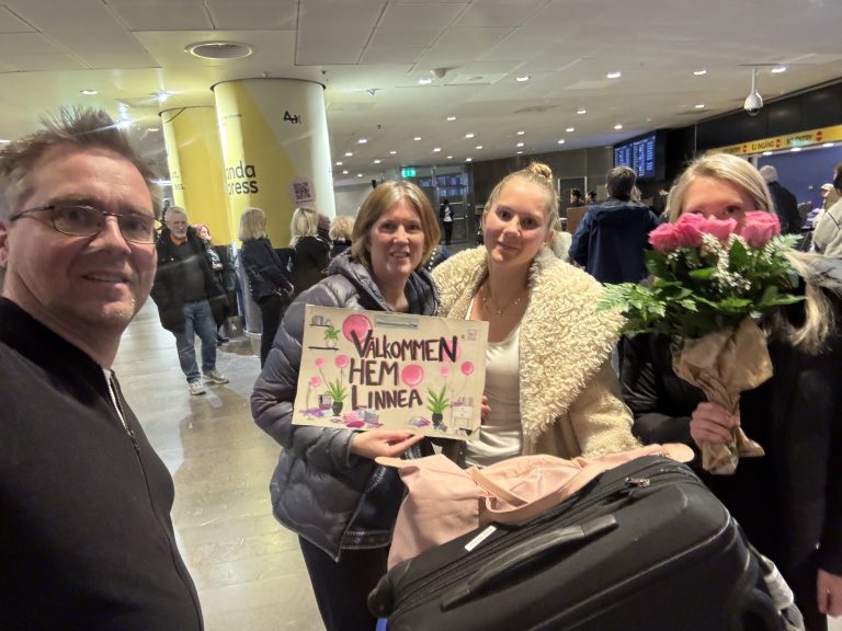 25-04-19 17-52-25 0252