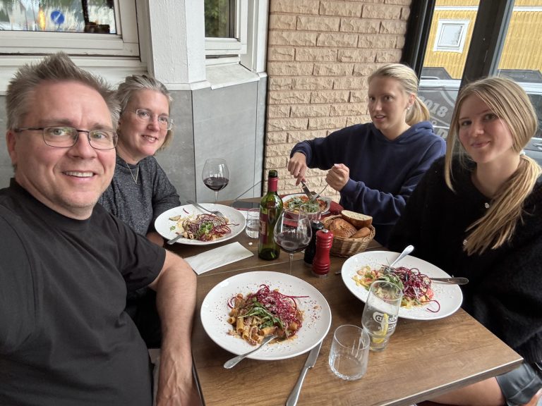 25-06-06 18-54-54 0696