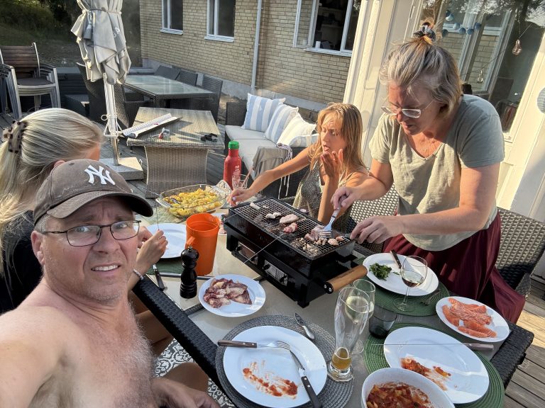 25-07-21 18-43-25 0992