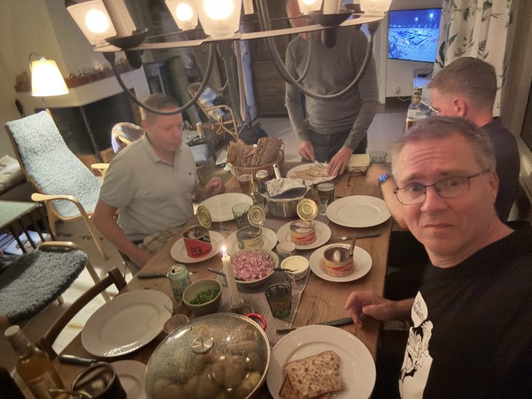 25-09-20 20-00-43 1504